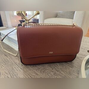 DKNY SINA MD SHOULDER FLAP BAG. COLOR -CARAMEL NWT